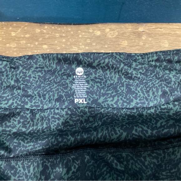 Brand new, never worn Senita Athletics skin joggers green leopard print PXL - Picture 3 of 3